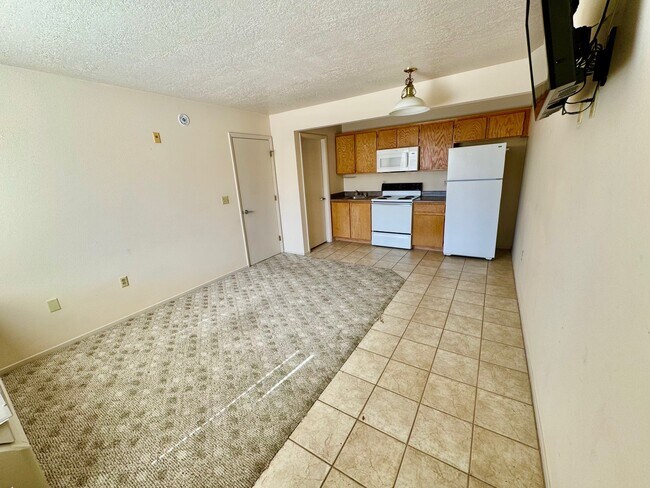 Building Photo - 100 Pulsipher Ln