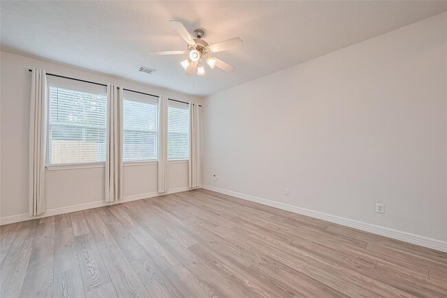 Building Photo - 119 Gallery Cove Ct