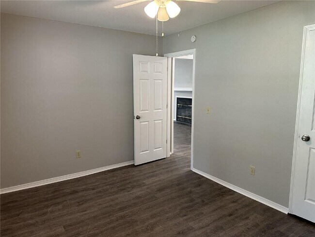 Building Photo - 2485 W Jane Cir Dr