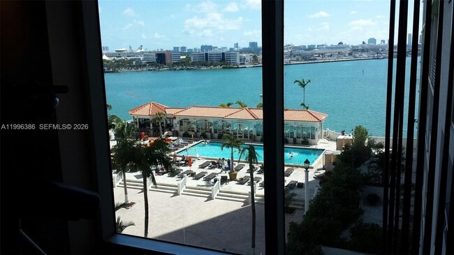 Building Photo - 325 S Biscayne Blvd