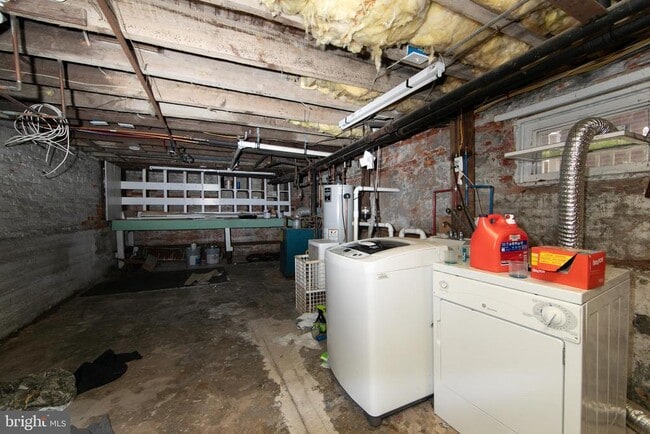 Building Photo - 8 Wynnewood Ave