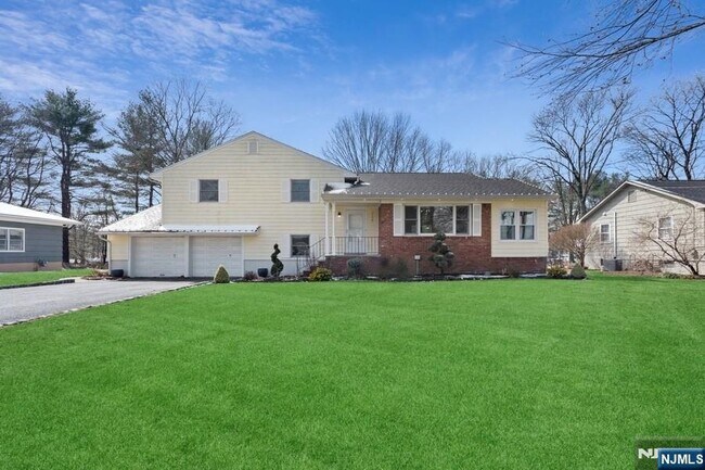 Primary Photo - 234 Totowa Rd