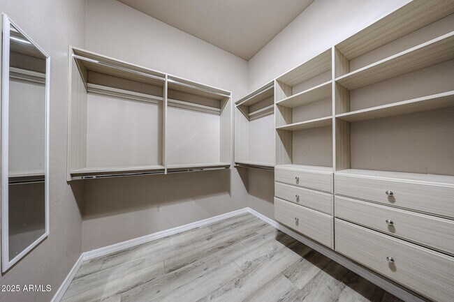Building Photo - 4318 N 180th Dr
