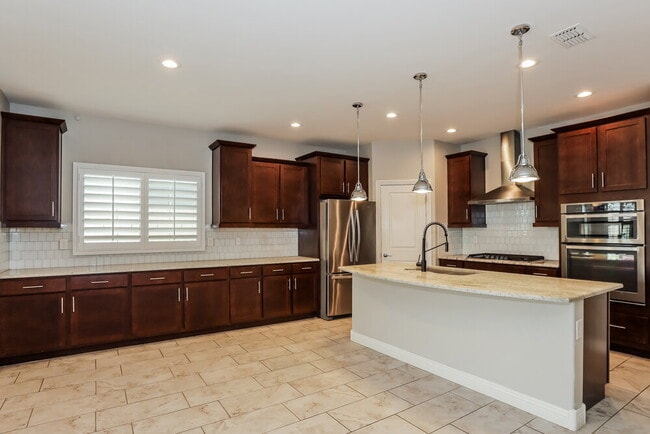 Building Photo - 11124 E Tupelo Ave