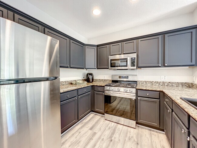 Building Photo - 7510 Seven Eagles Way