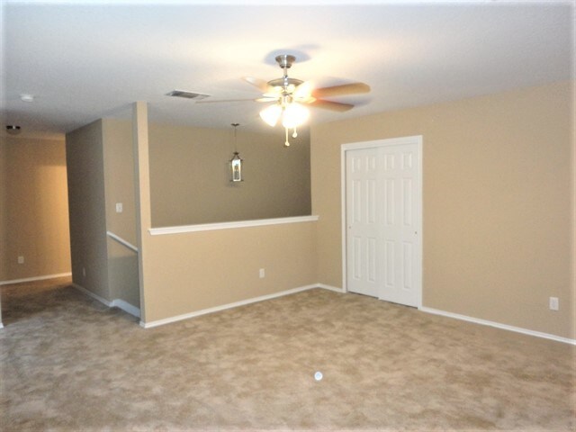 Building Photo - 9302 Longmire Ter