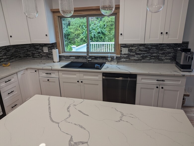 kitchen - 544 Drakestown Rd