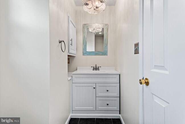 Building Photo - 10610 High Beach Ct