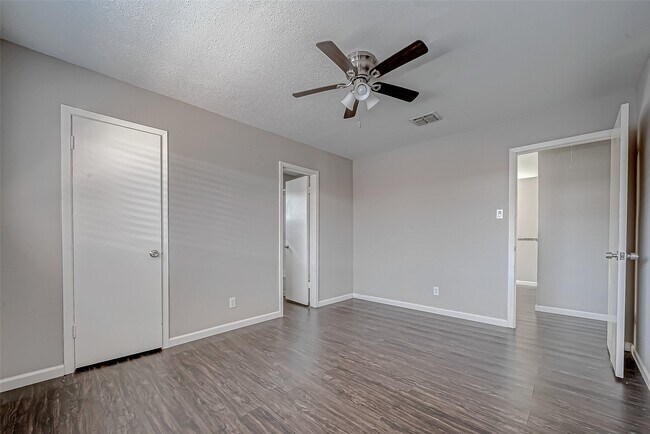 Building Photo - 7315 Housman