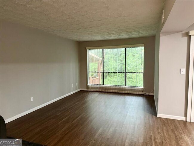 Building Photo - 1059 Mariners Dr