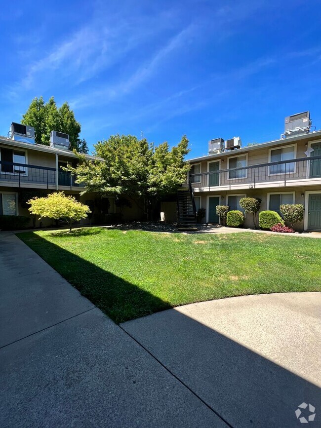 Building Photo - Garden West One Apartments