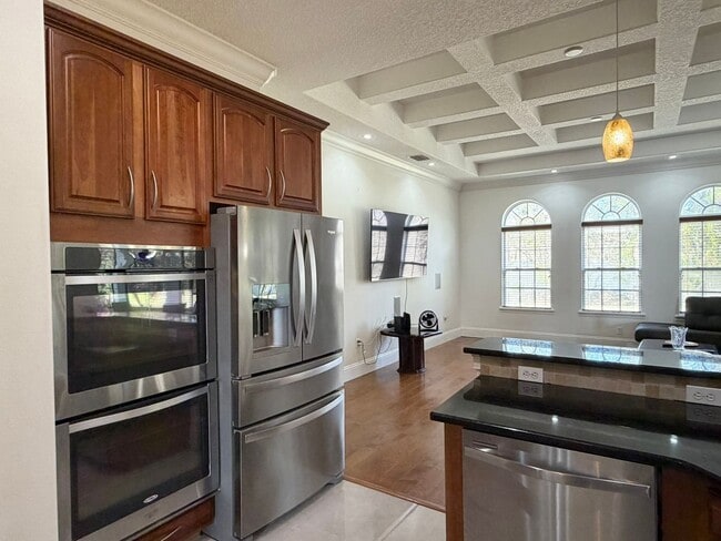 Building Photo - 2006 Pirie Pl