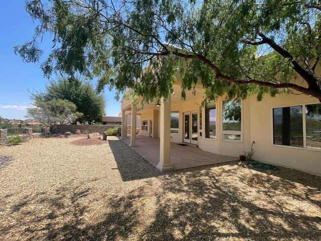 Building Photo - Gorgeous 3 Bedroom Home in Sonoma Ranch  *...