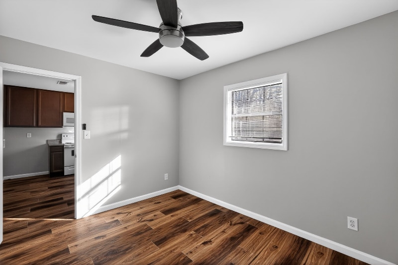 Building Photo - 3681 Lynn Dr