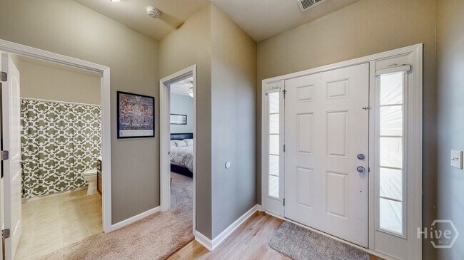 Building Photo - 308 Scarlett Ln