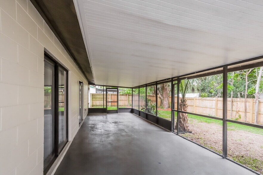 Building Photo - 747 Climate Dr