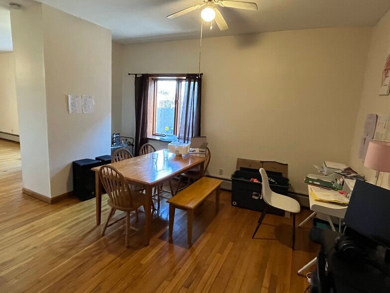 Dining room - 365 Hamilton St