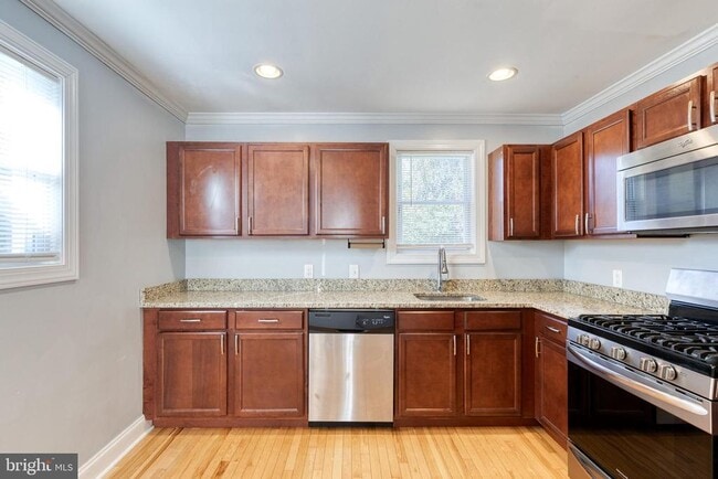 Building Photo - 2103 Southern Ave