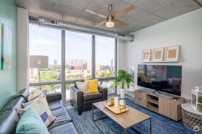 2BR, 2BA - 774SF - Vue 53