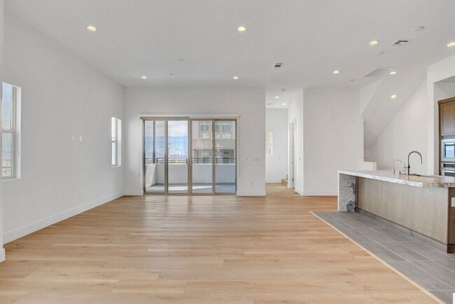 Building Photo - Stunning Luxury Toll Brothers Cordillera 4 bedroom!