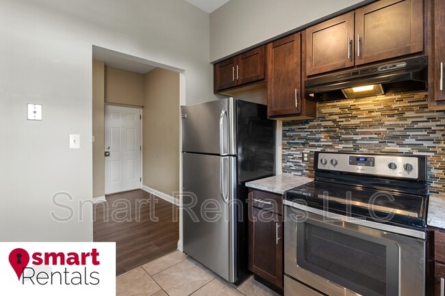 Building Photo - 4101 Flad Ave