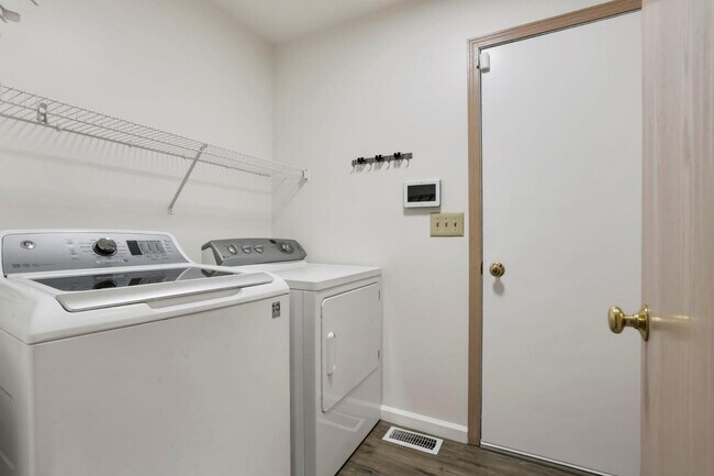 Building Photo - 4516 Harston Ave