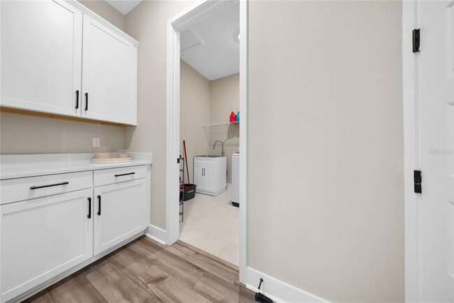 Building Photo - 16055 Silver Brk Wy