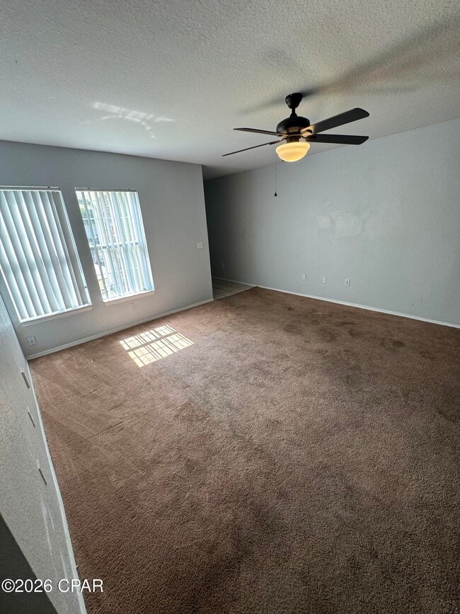 Building Photo - 303 Lighthouse Rd