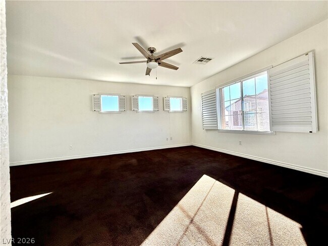 Building Photo - 1862 Hollywell St