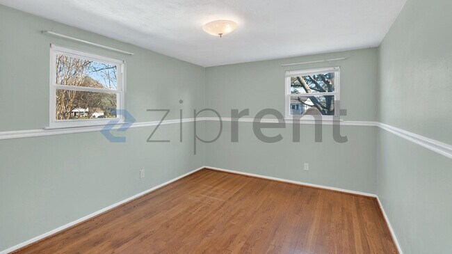Building Photo - 324 Busher Rd