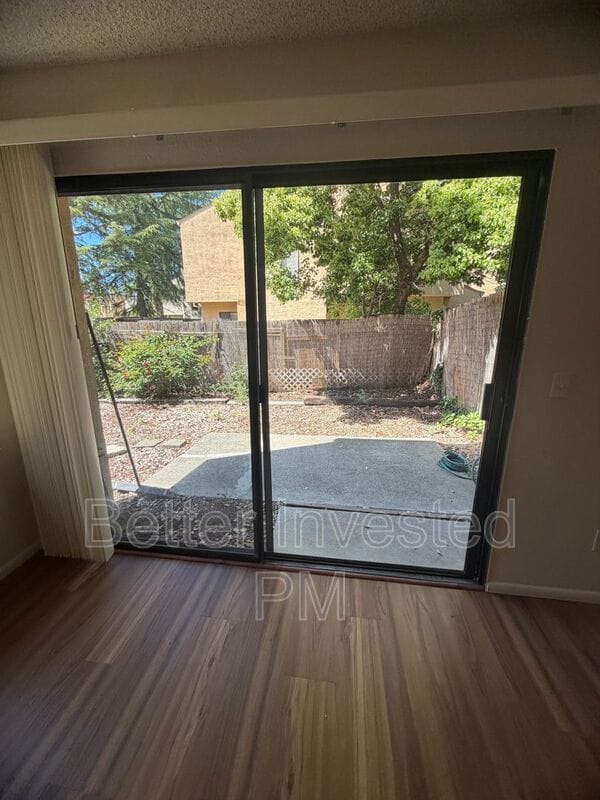 Building Photo - 2808 Tachevah Dr
