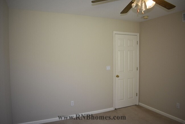 Building Photo - 2400 Carr Ct