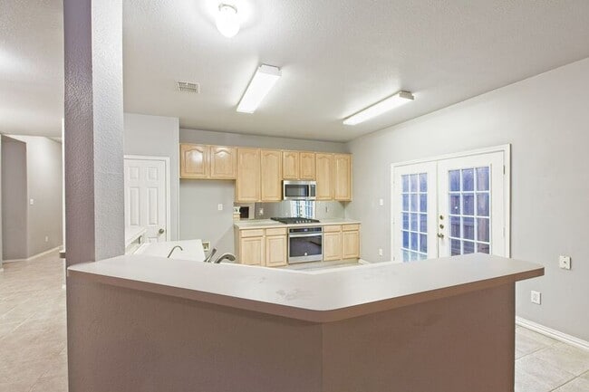 Building Photo - 9220 Norman Dr