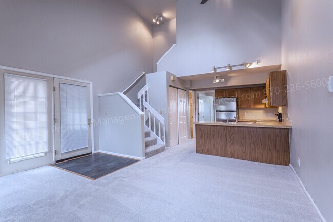 Building Photo - 3565 Windmill Dr