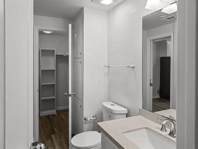 Building Photo - 1501 Cedar Elm Dr