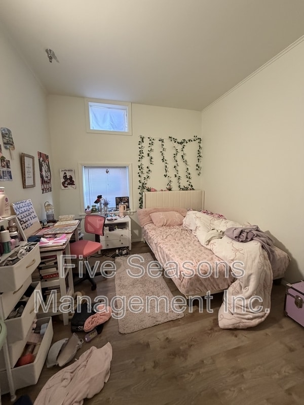 Building Photo - 194 North St