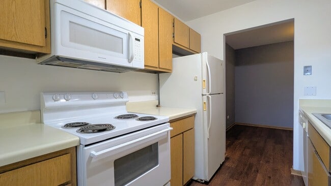 Building Photo - 1335 N Winslowe Dr