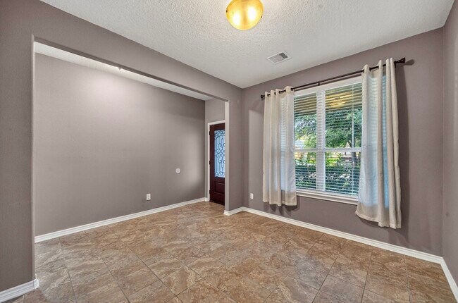 Building Photo - 11623 Greensbrook Garden Dr