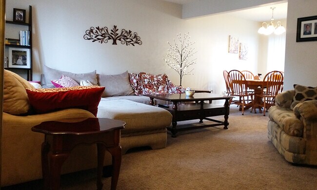 Open area with dining - 12 Lynwood Ter