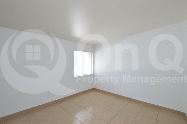 Building Photo - 7950 E Starlight Way