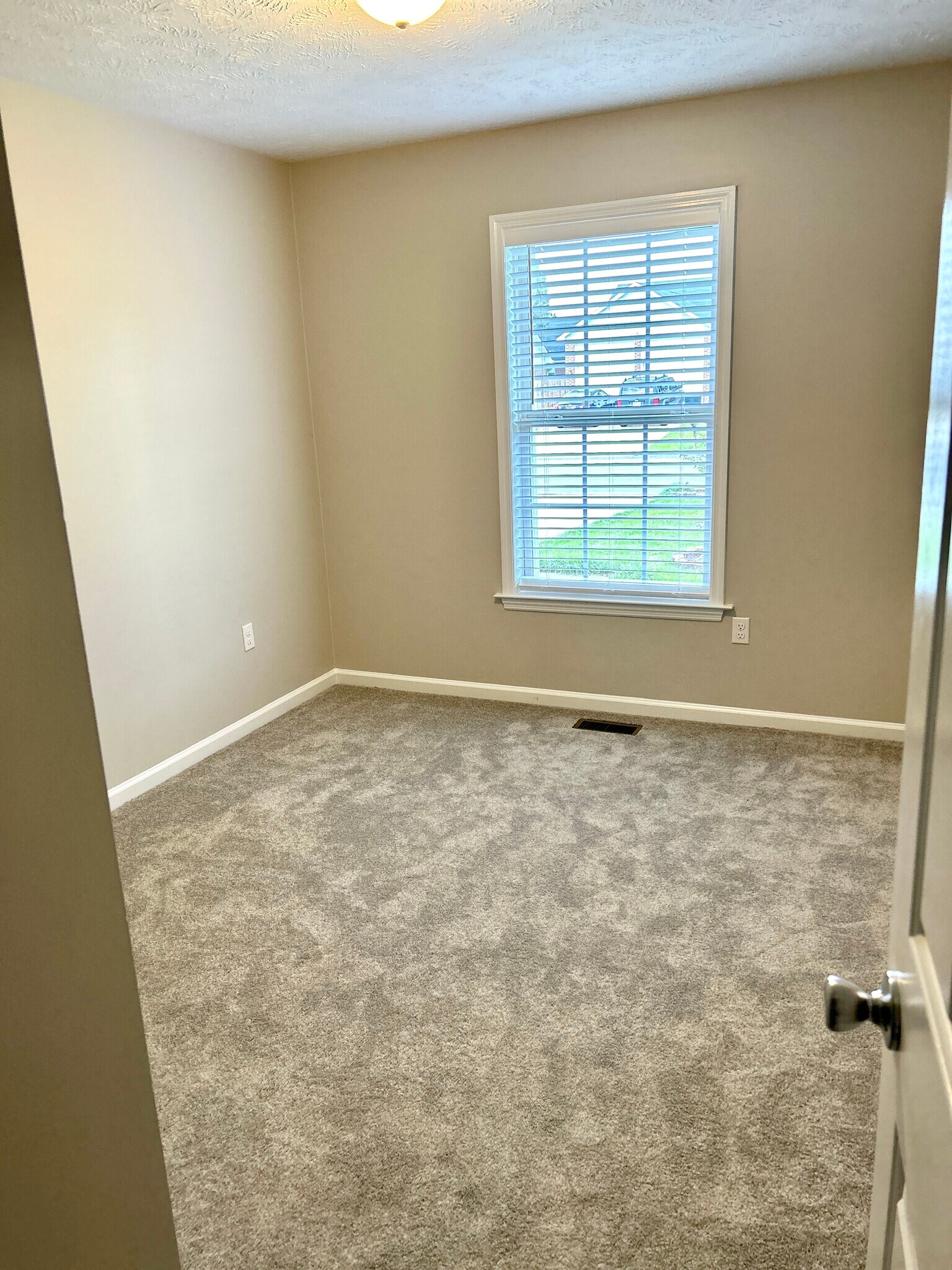 Building Photo - 1130 Alexwood Dr