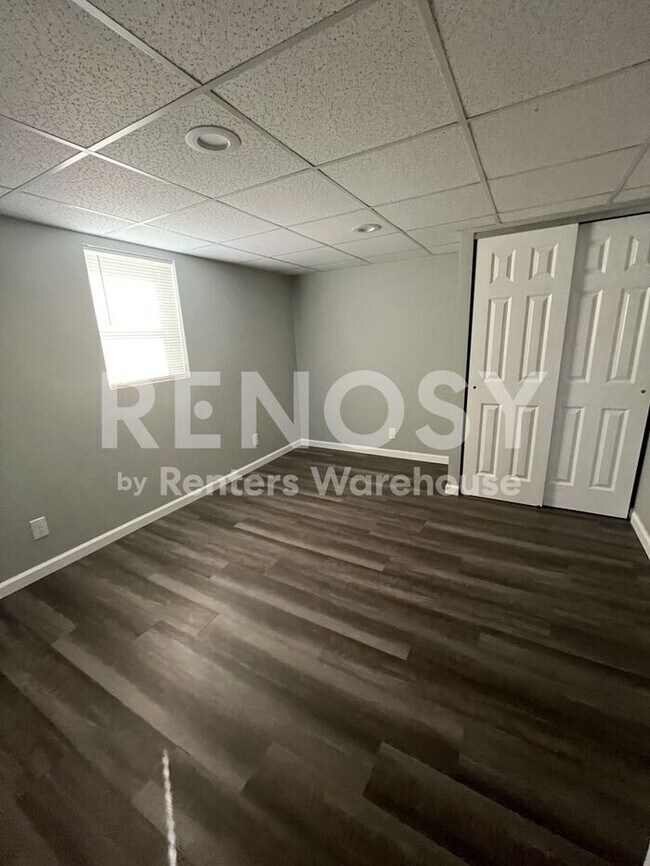 Building Photo - Four Bed Two Bath Home - Now Available - Special Offer, see details!