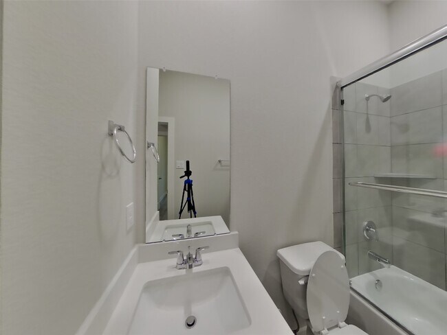 Building Photo - 22633 Terrazzo Dr
