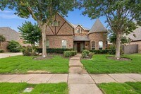 Building Photo - 400 Dakota Dr