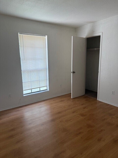 Building Photo - 8323 Wilcrest Dr