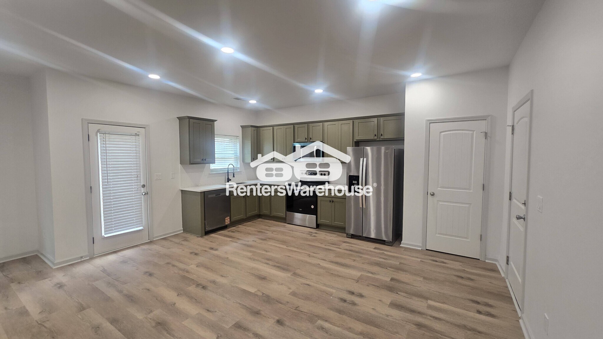 Building Photo - 796 Grenier Terrace NE