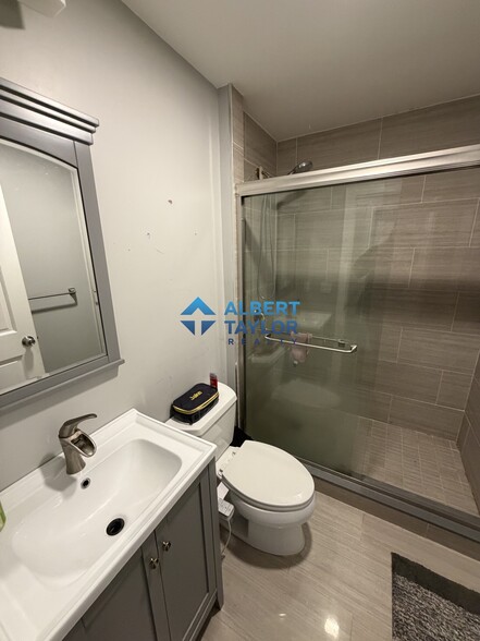 Building Photo - 71 Hillside St