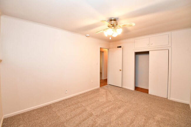 Building Photo - 3707 E 29th St