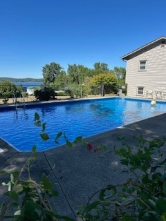 Building Photo - 67 Suncrest Terrace