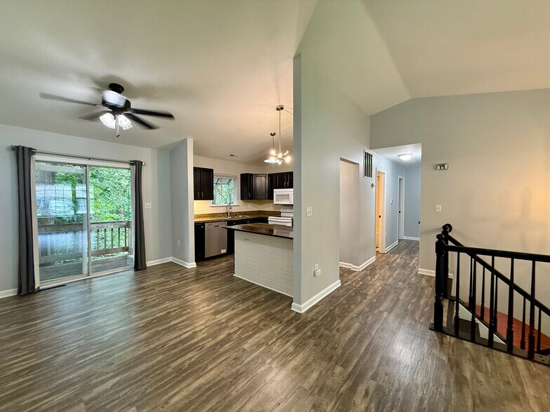 Building Photo - 11610 Shoshone Trl